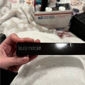 Laura Mercier, eyebrow pencil and shade blonde